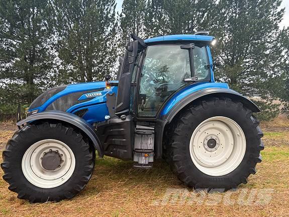 Valtra T234 Tractores