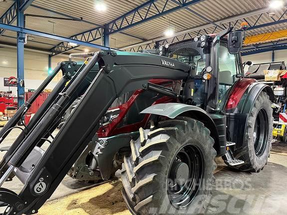 Valtra T235 Tractores