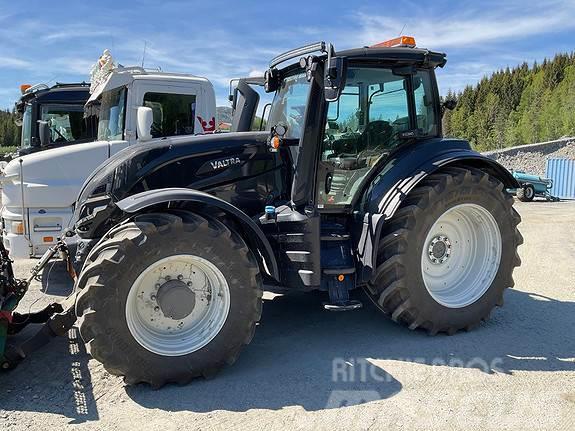 Valtra T235D Tractores