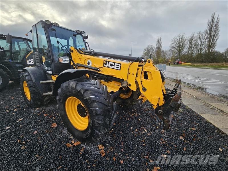 JCB TM 320 Carretillas telescópicas