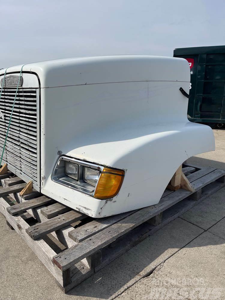 Freightliner FLD Cabinas