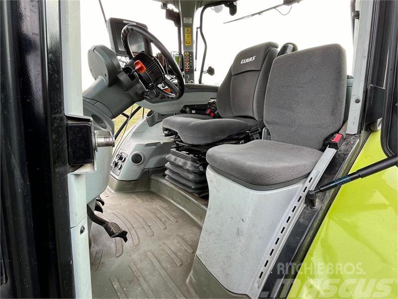 CLAAS ARION 650 Tractores