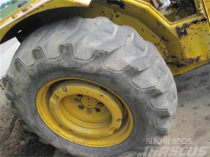 Goodyear 16,9x28 Ruedas