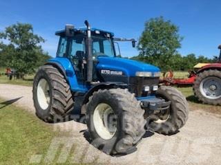 New Holland 8770 Tractores