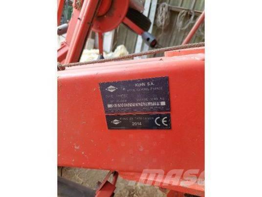 Kuhn GF8702 Rastrilladoras y rastrilladoras giratorias