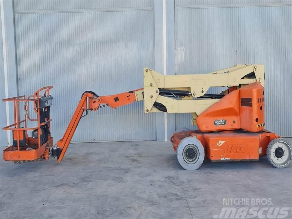 JLG E400AJPN Plataformas con brazo de elevación manual