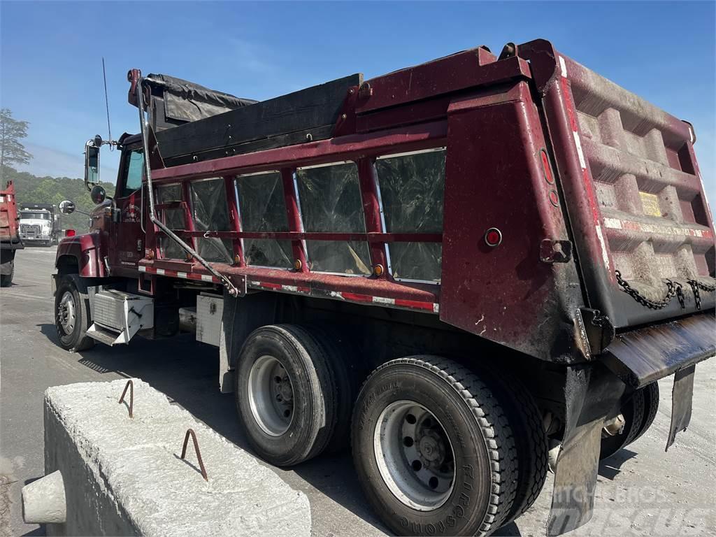 International 5500i Bañeras basculantes usadas