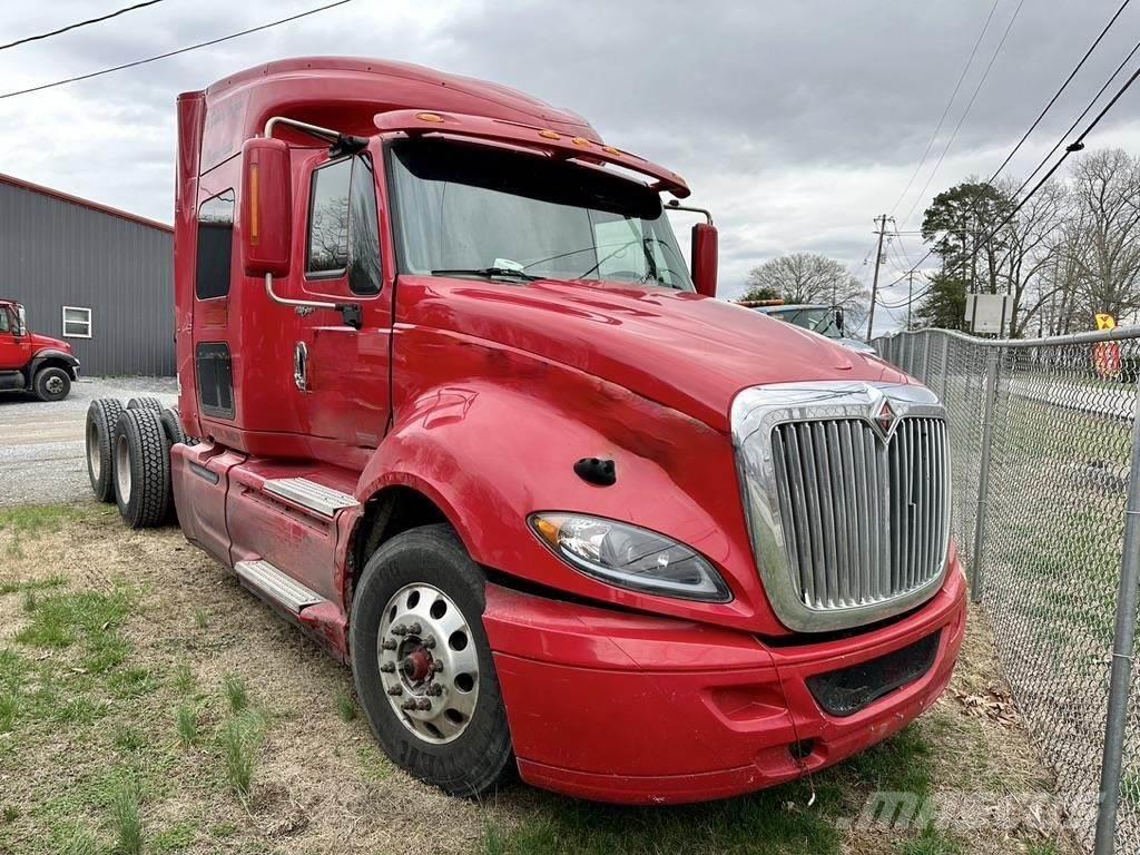 International PROSTAR Camiones tractor