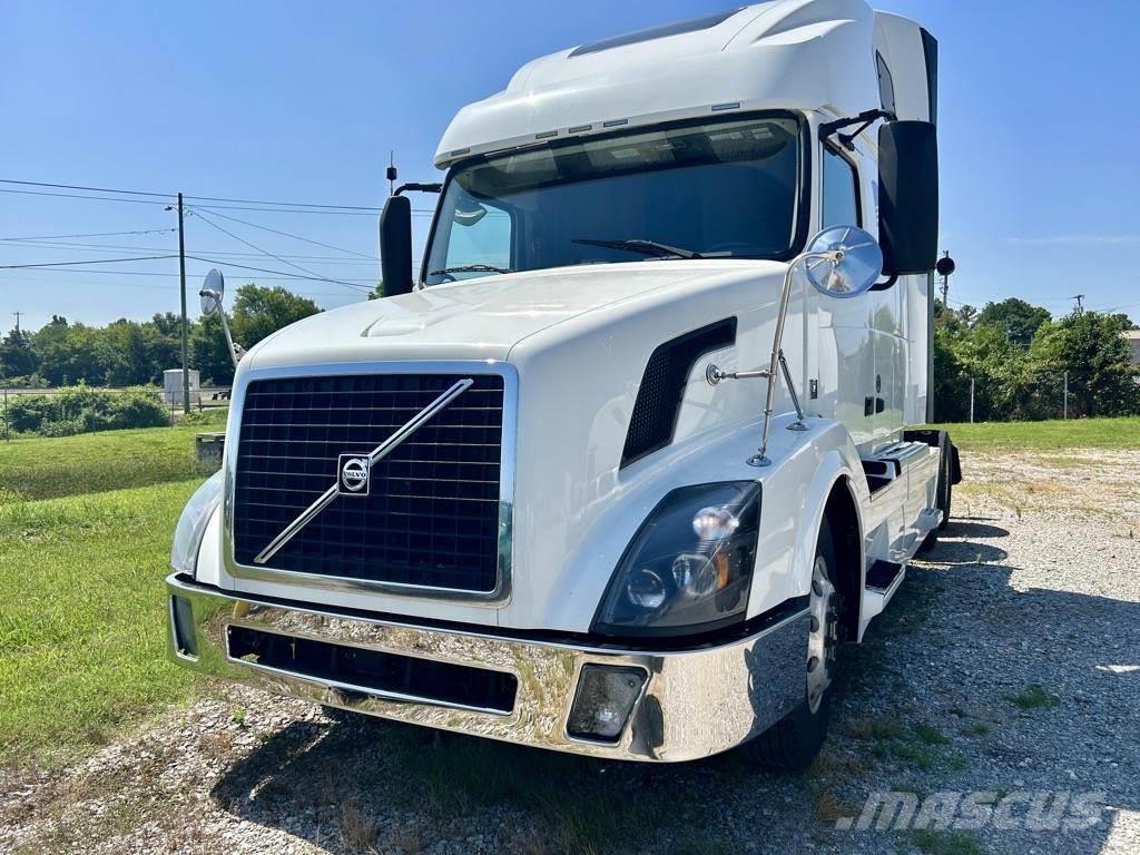 Volvo VNL64T780 Camiones tractor