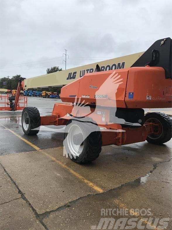 JLG 1350SJP Plataformas con brazo de elevación telescópico