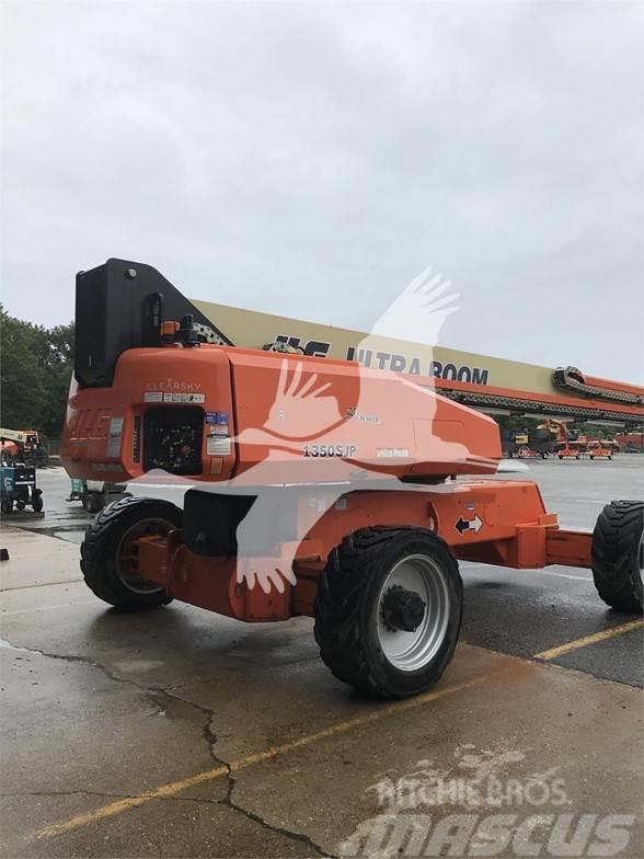 JLG 1350SJP Plataformas con brazo de elevación telescópico