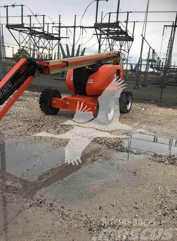 JLG 600AJ Plataformas con brazo de elevación manual