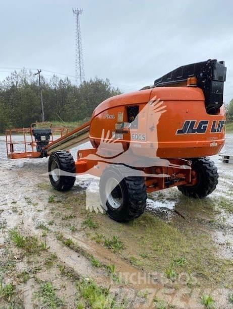 JLG 600S Plataformas con brazo de elevación telescópico