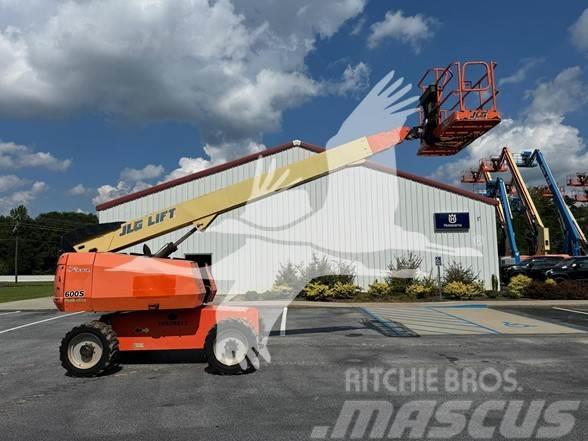 JLG 600S Plataformas con brazo de elevación telescópico