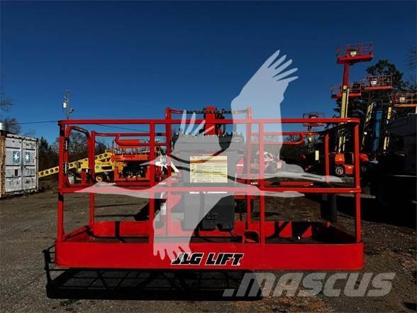 JLG 800AJ Plataformas con brazo de elevación manual