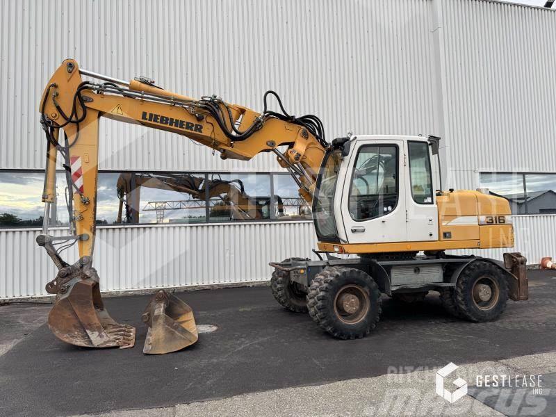 Liebherr A316 Excavadoras de ruedas