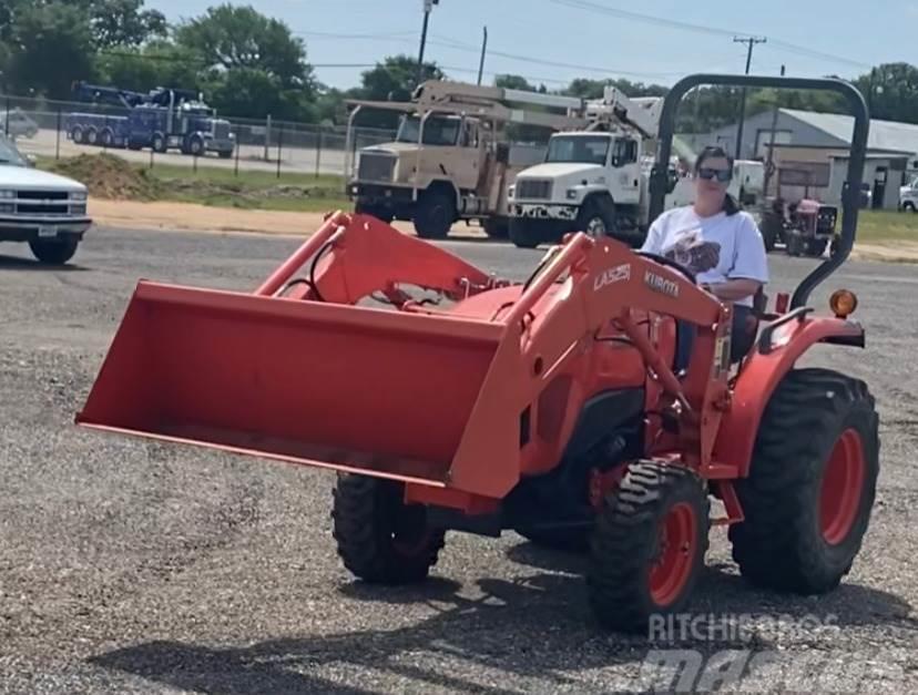 Kubota L3901 Tractores