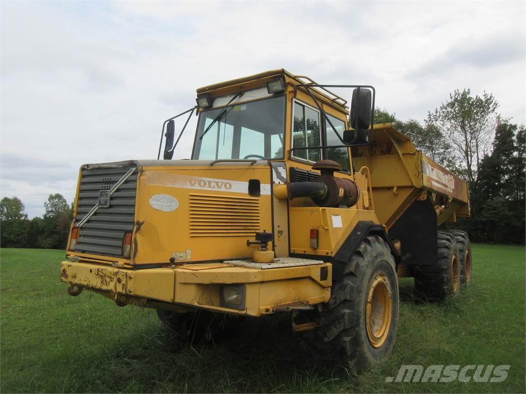 Volvo A25C Bañeras basculantes usadas