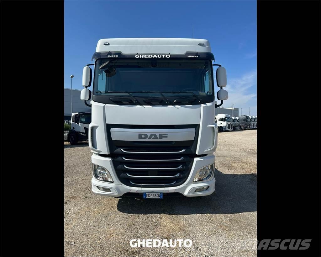 DAF DAF Camiones con caja de remolque