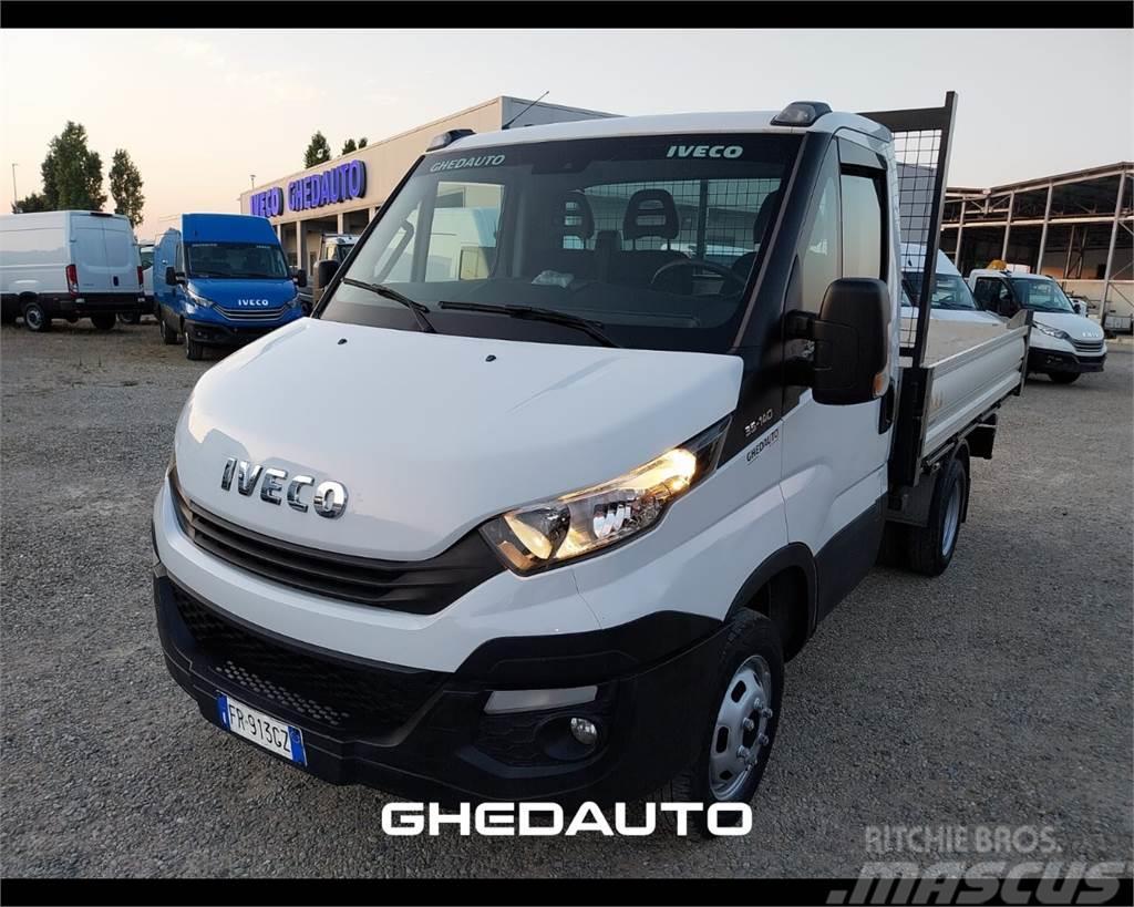 Iveco 35C14 Vehículos de caha cerrada