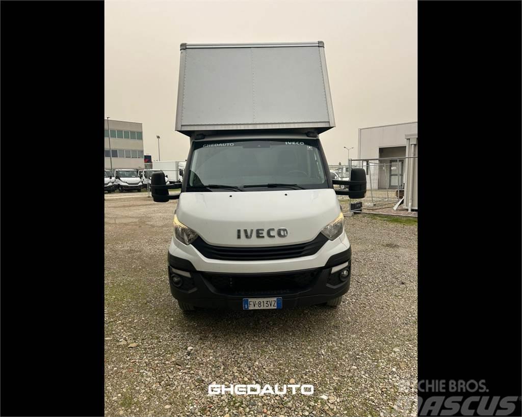 Iveco 35C18 Vehículos de caha cerrada