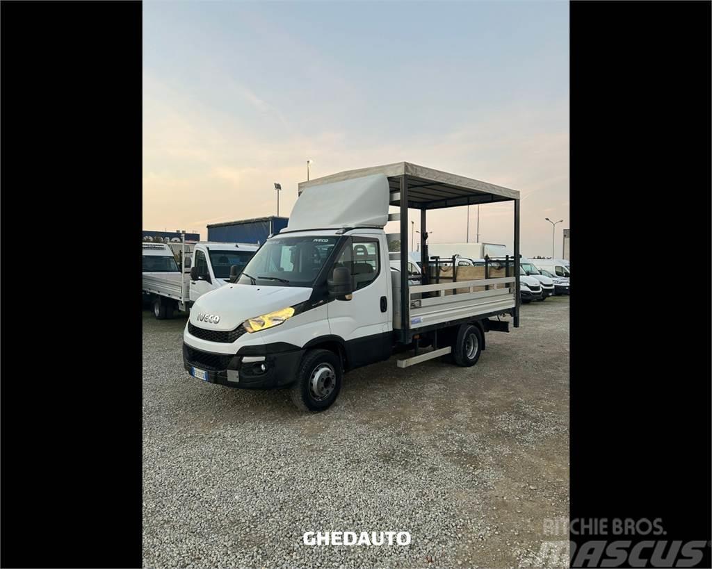 Iveco 65C15 Camiones con caja de remolque