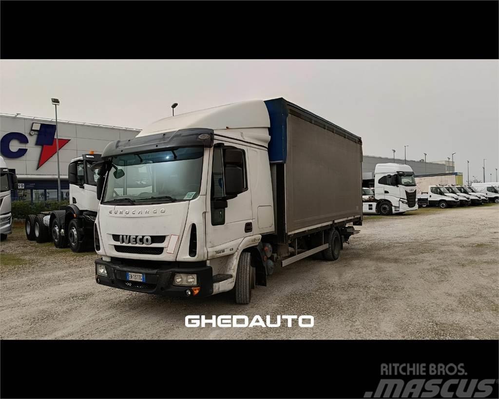 Iveco 70C17 Camiones con caja de remolque