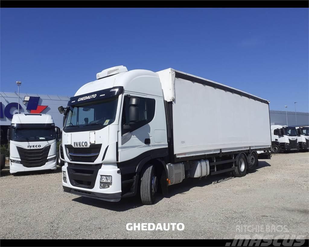 Iveco AS260S48Y Camiones con caja de remolque