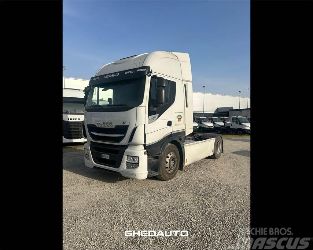 Iveco AS440S48 Camiones con caja de remolque