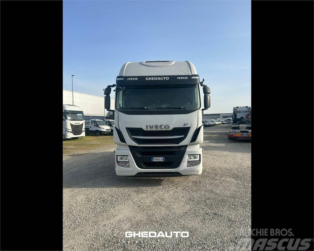 Iveco AS440S48 Camiones con caja de remolque