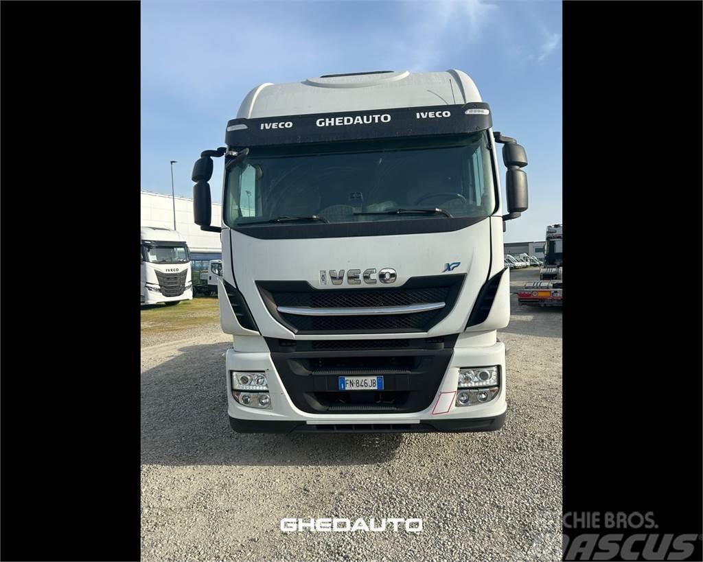 Iveco AS440ST Camiones con caja de remolque