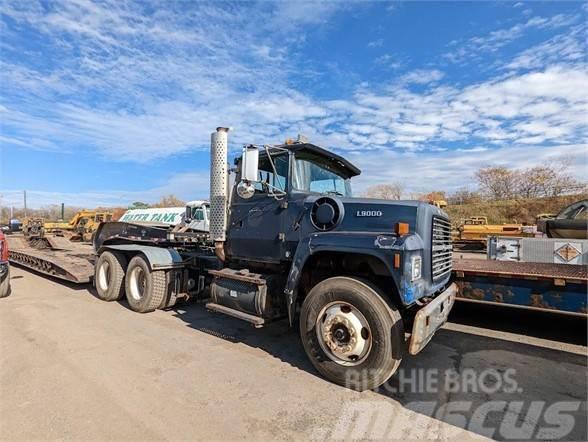 Ford L9000 Camiones tractor