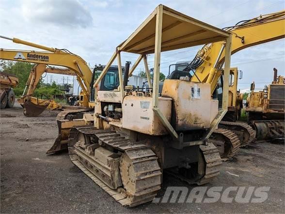 International TD8C Buldozer sobre oruga