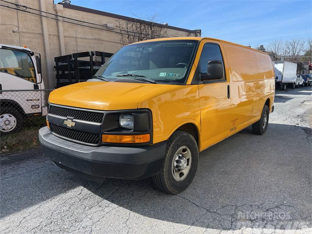 Chevrolet Express Vehículos de caha cerrada