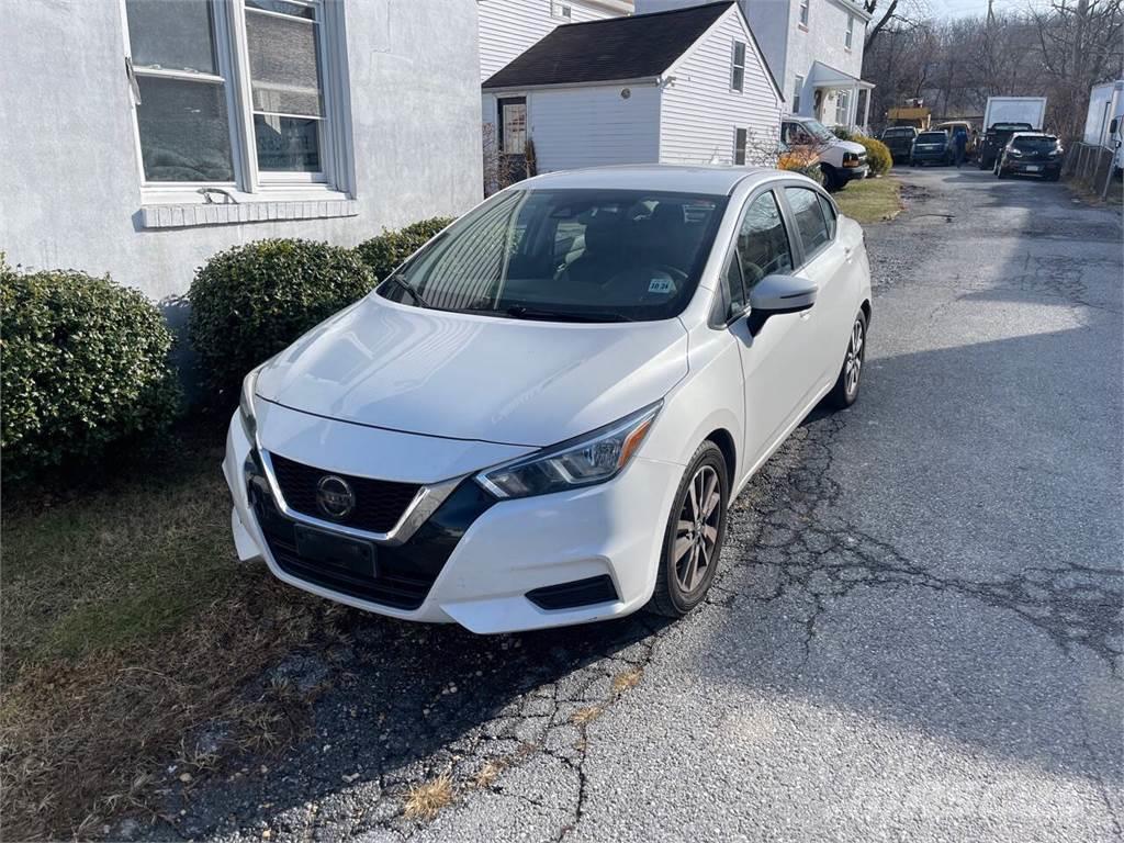 Nissan Versa Carros