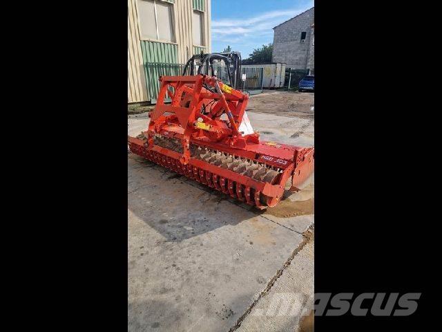 Kuhn HRB303D Gradas