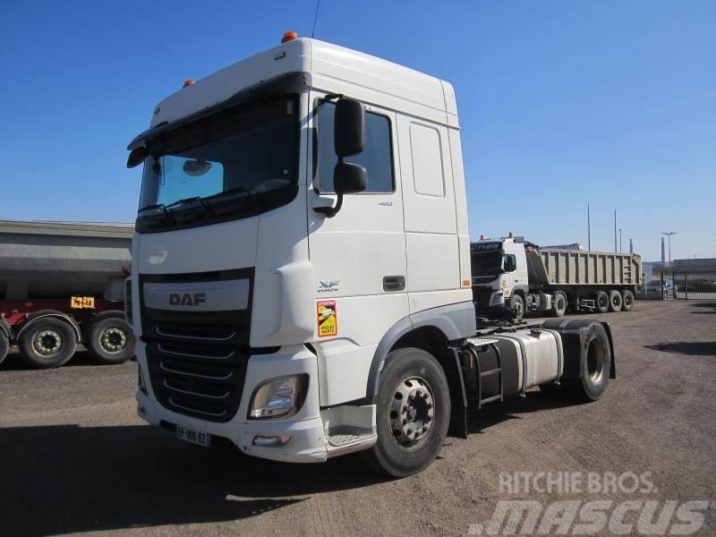 DAF XF105 460 Camiones tractor