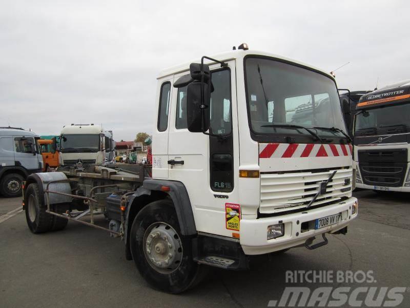 Volvo FL6 19 Camiones desmontables