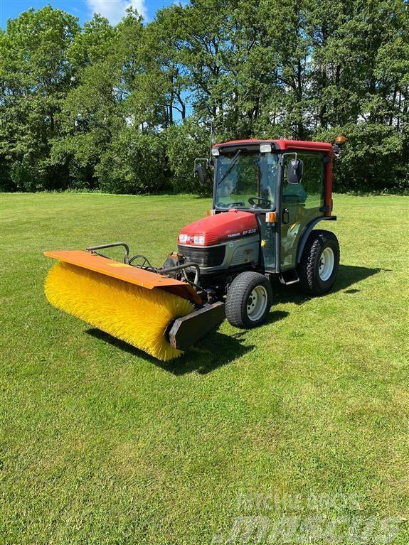 Yanmar EF 235 Tractores compactos