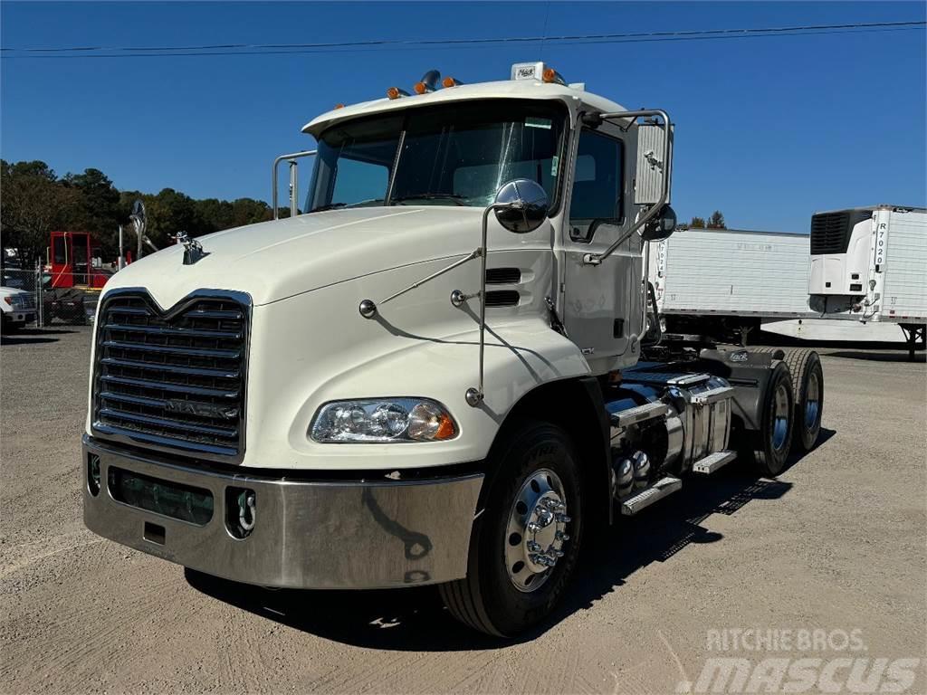 Mack CXU613 Camiones tractor