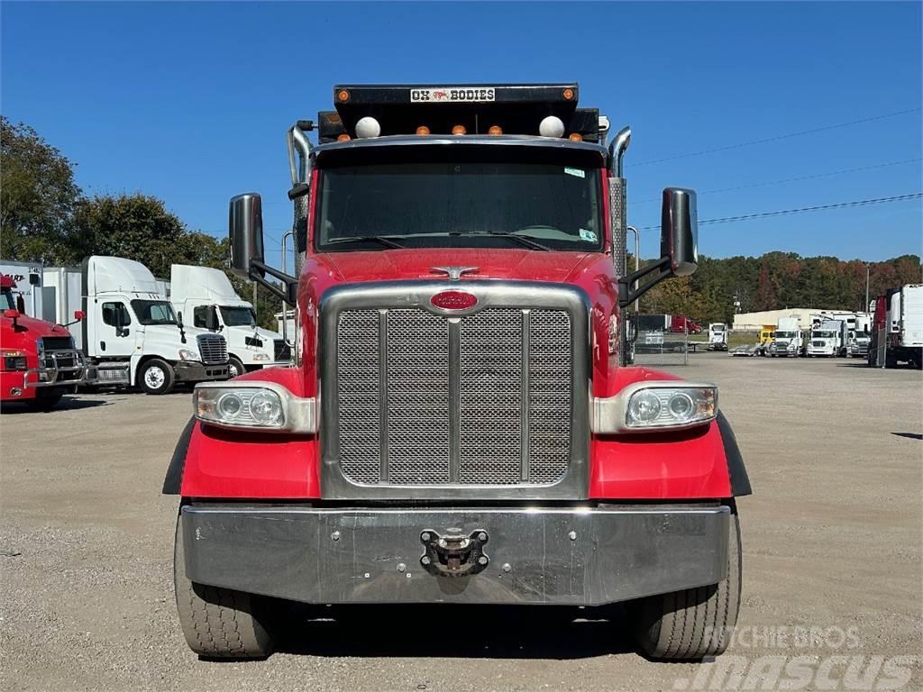 Peterbilt 567 Bañeras basculantes usadas