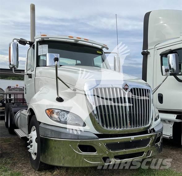 International PROSTAR Camiones tractor