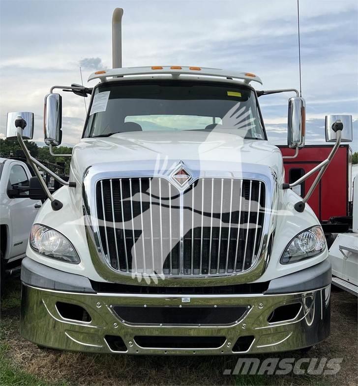 International PROSTAR Camiones tractor