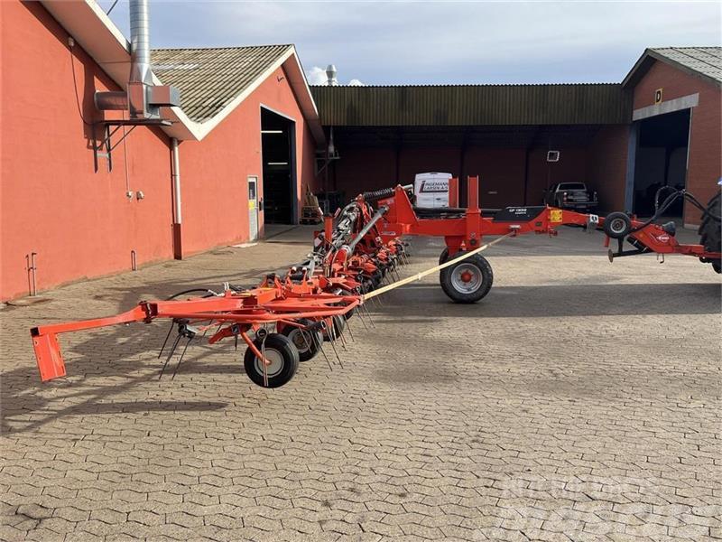 Kuhn GF13012 Rastrilladoras y rastrilladoras giratorias