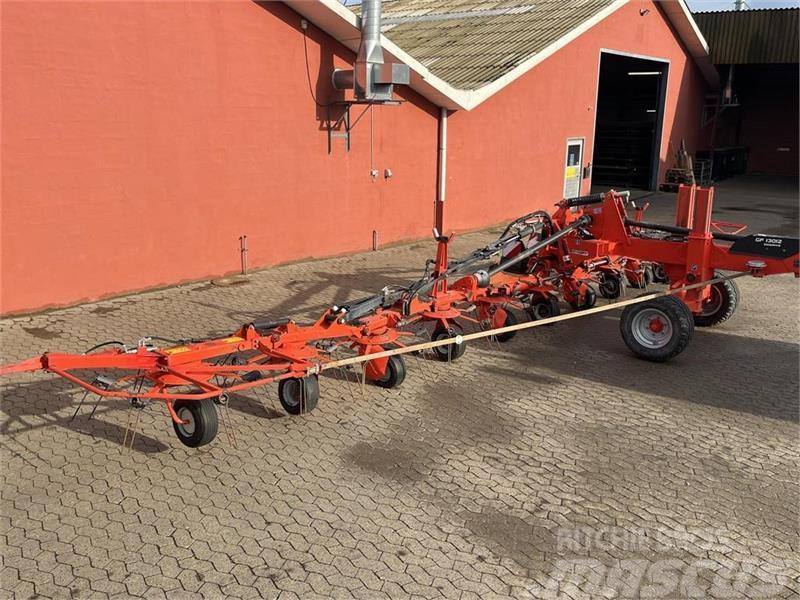 Kuhn GF13012 Rastrilladoras y rastrilladoras giratorias