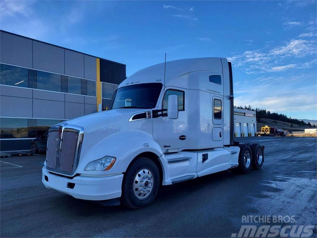 Kenworth T680 Camiones con chasís y cabina