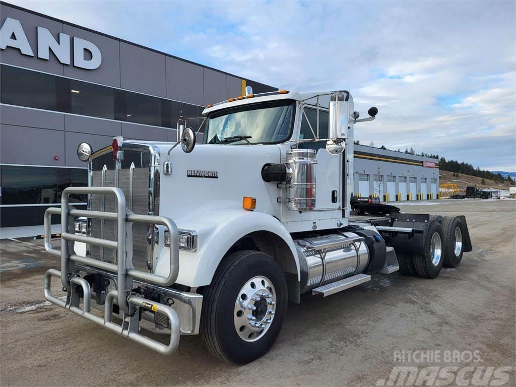 Kenworth W900 Camiones con chasís y cabina