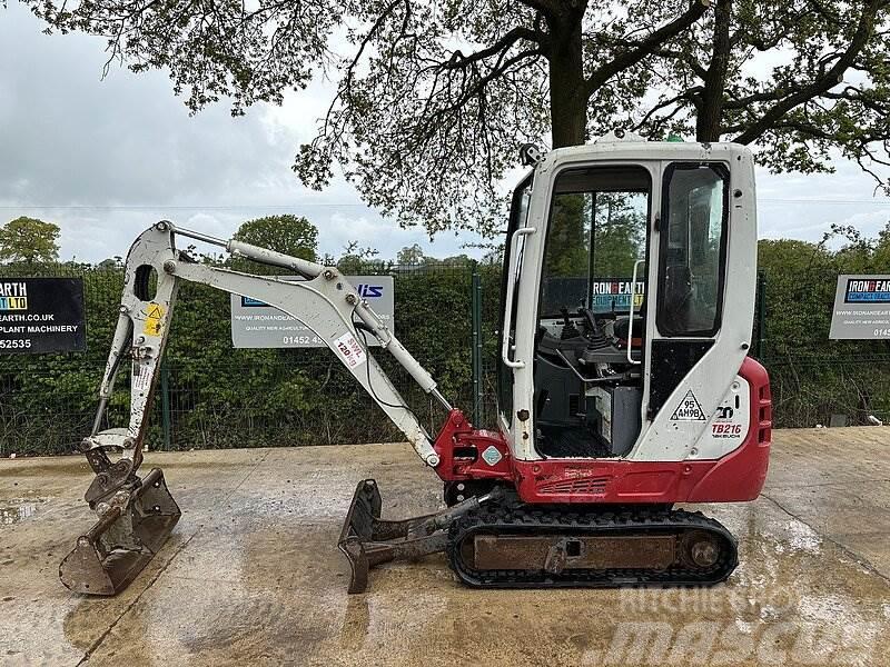 Takeuchi TB216 Excavadoras sobre orugas