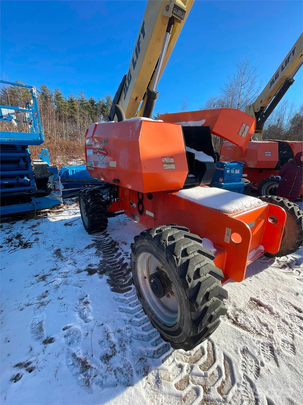 JLG 660SJ Plataformas y cucharones