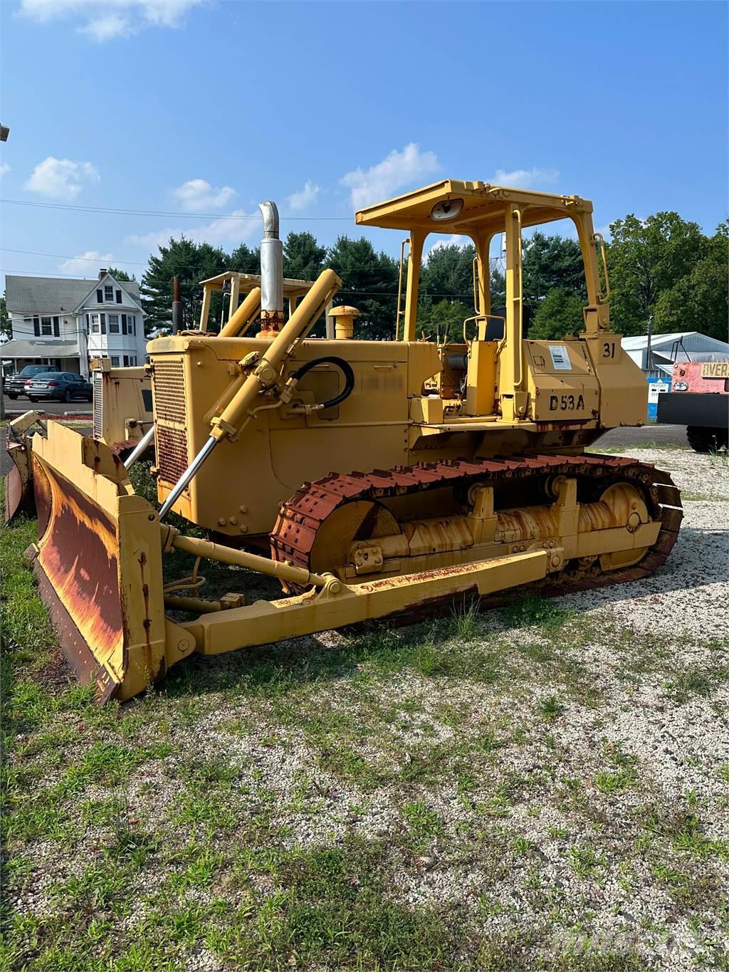 Komatsu D53 A-17 Buldozer sobre oruga